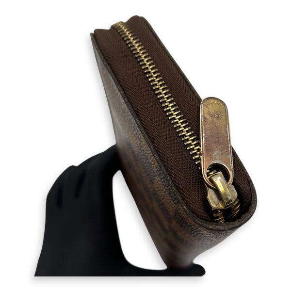 Zippy Organiser Damier Ebene Wallet in Coated Canvas, Gold hardware - Image 9